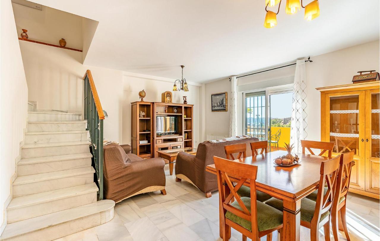 3 Bedroom Stunning Home In 塞内斯·德拉维加 外观 照片