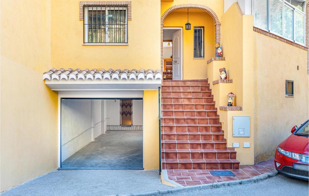 3 Bedroom Stunning Home In 塞内斯·德拉维加 外观 照片