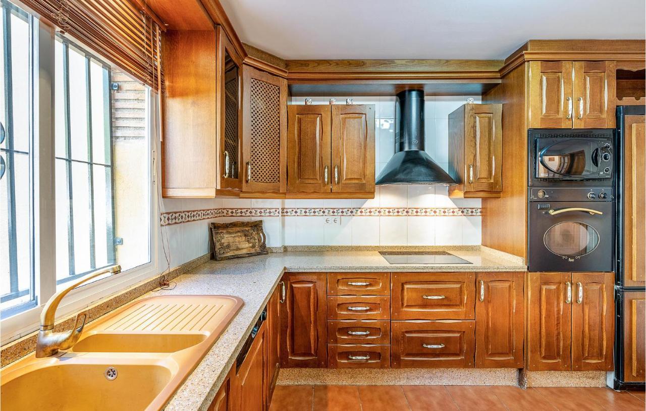 3 Bedroom Stunning Home In 塞内斯·德拉维加 外观 照片