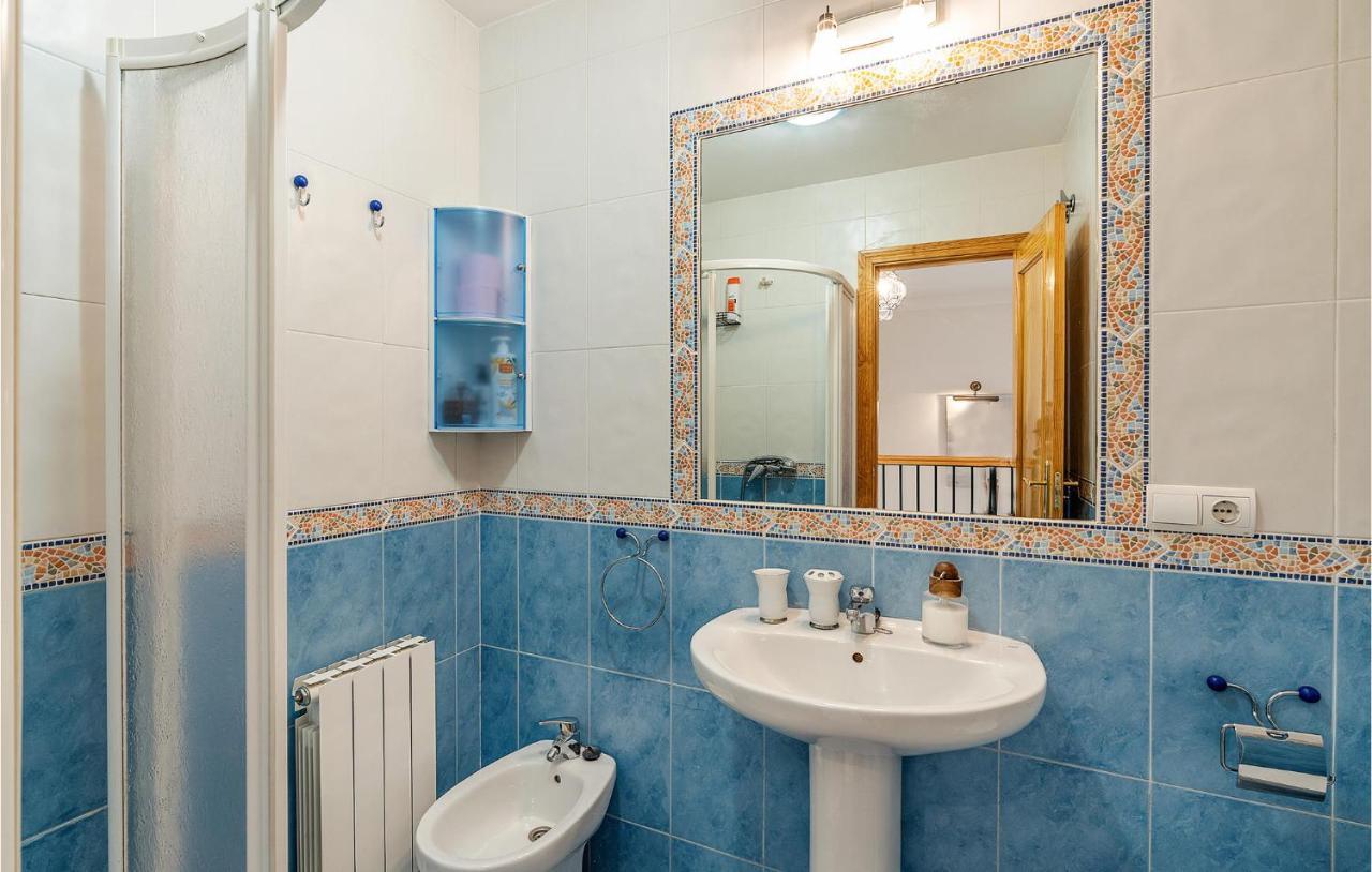 3 Bedroom Stunning Home In 塞内斯·德拉维加 外观 照片